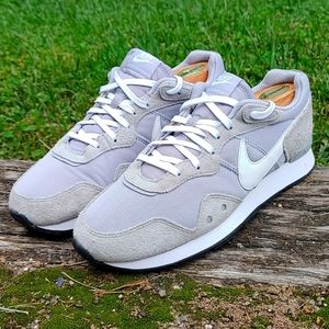 Nike venture runner size 8.5 mens